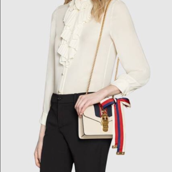 Gucci Sylvie Leather Mini Chain Bag - Picture 2 of 15